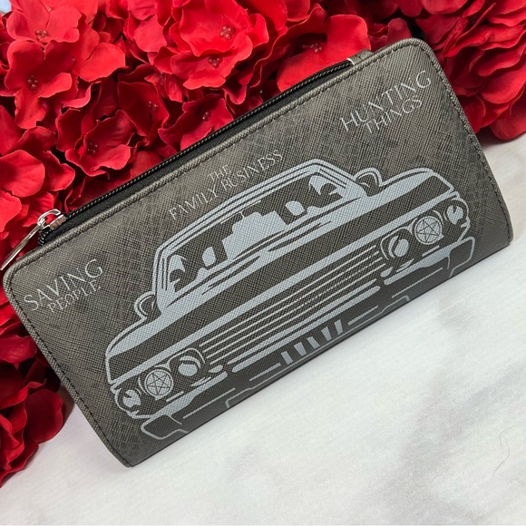 Supernatural 1967 Chevy Impala Charcoal Gray Clutch Wallet - Picture 2 of 16